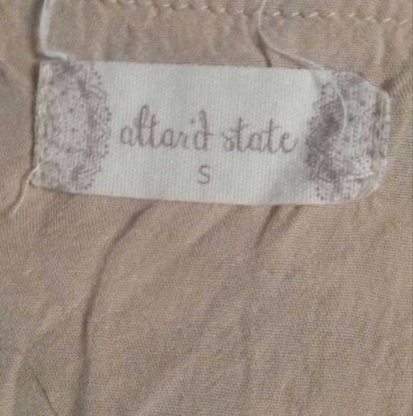 Altar'd State Moody Floral Babydoll Style Peasant Top Size Small Cream Roses - Picture 7 of 8